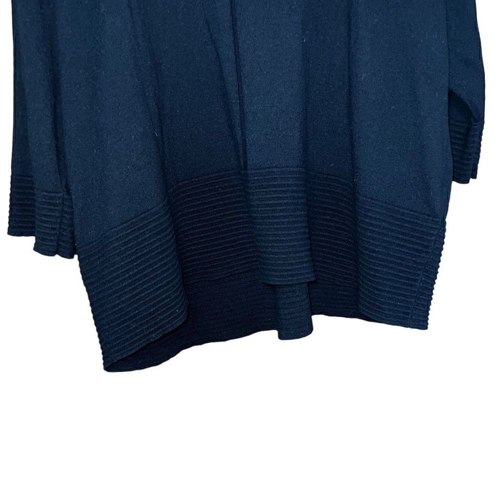 CYRUS Black Sweater W/ Textured Bottom & Sleeve Size 3X - Picture 4 of 5
